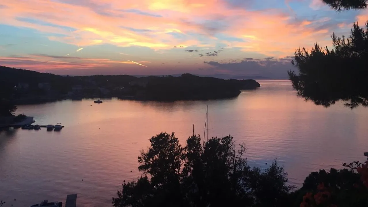 Belveder Bed and Breakfast Supetarska Draga Bed & Breakfast